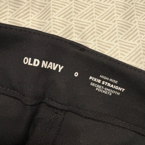 Old Navy High-Waisted Pixie Straight Pants Black Size 0 - Picture 7 of 8